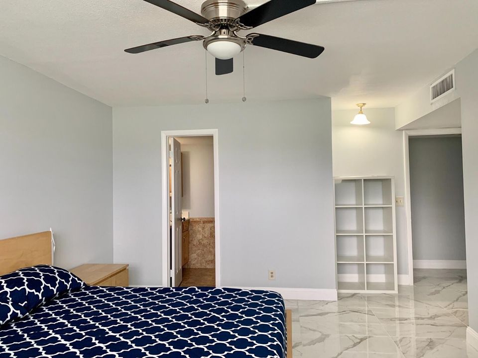 5700 311 master bedroom