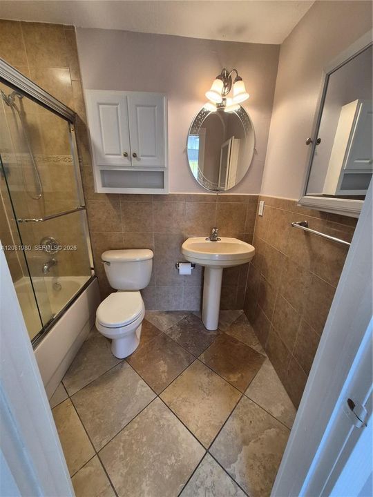 For Sale: $419,900 (3 beds, 3 baths, 1638 Square Feet)