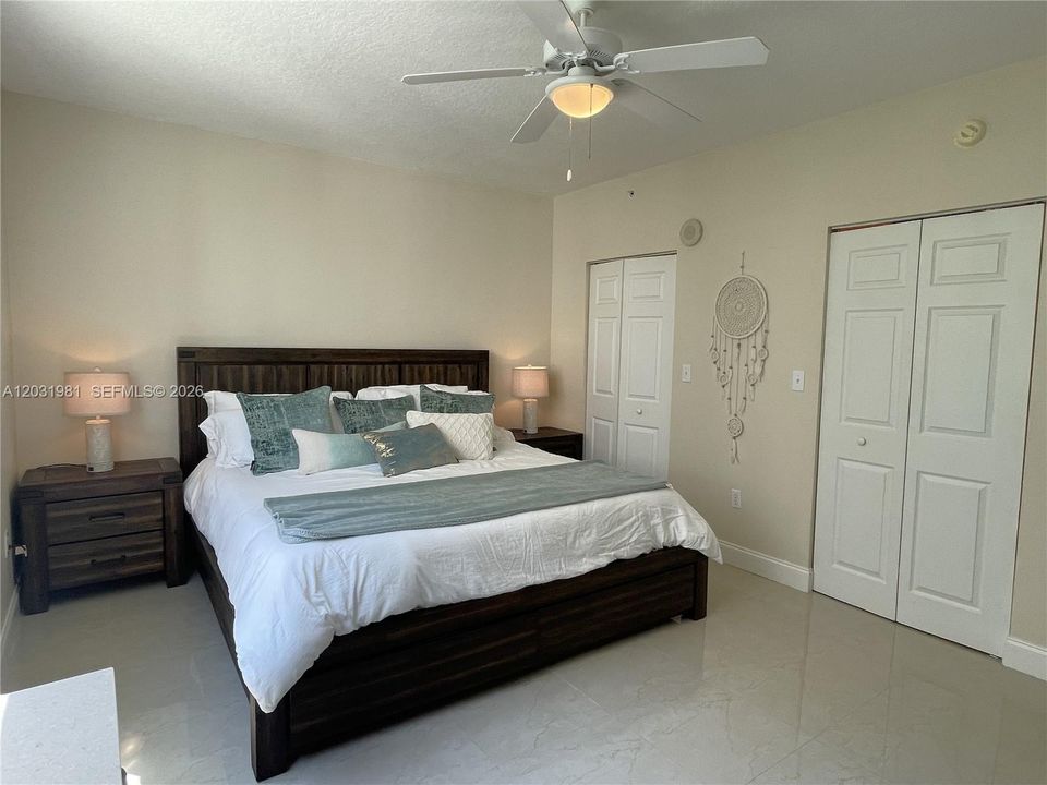For Rent: $2,800 (1 beds, 1 baths, 792 Square Feet)