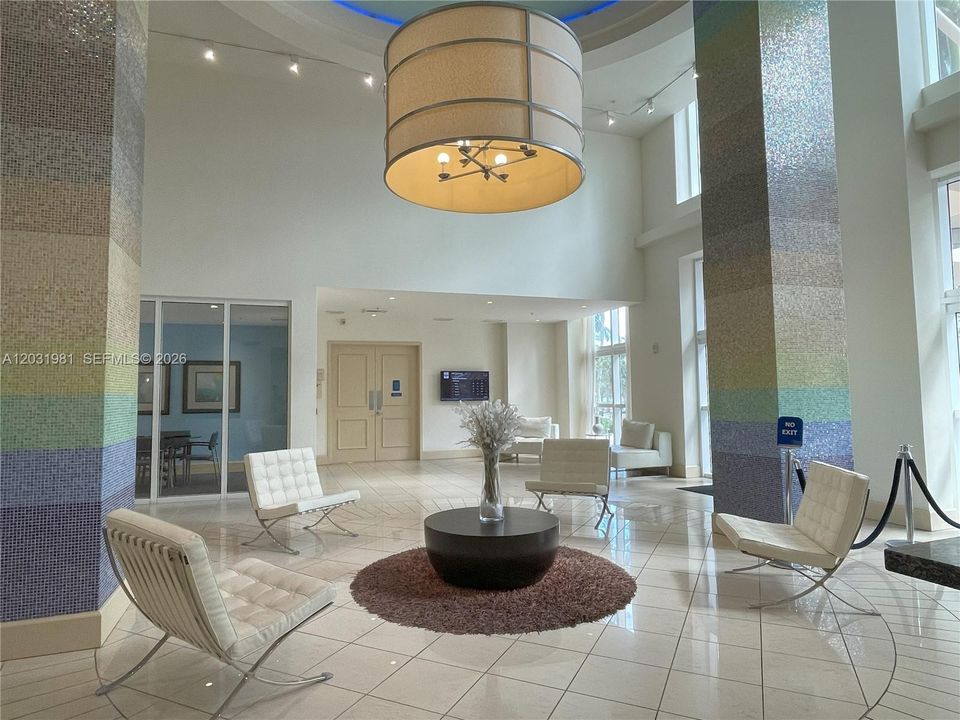For Rent: $2,800 (1 beds, 1 baths, 792 Square Feet)