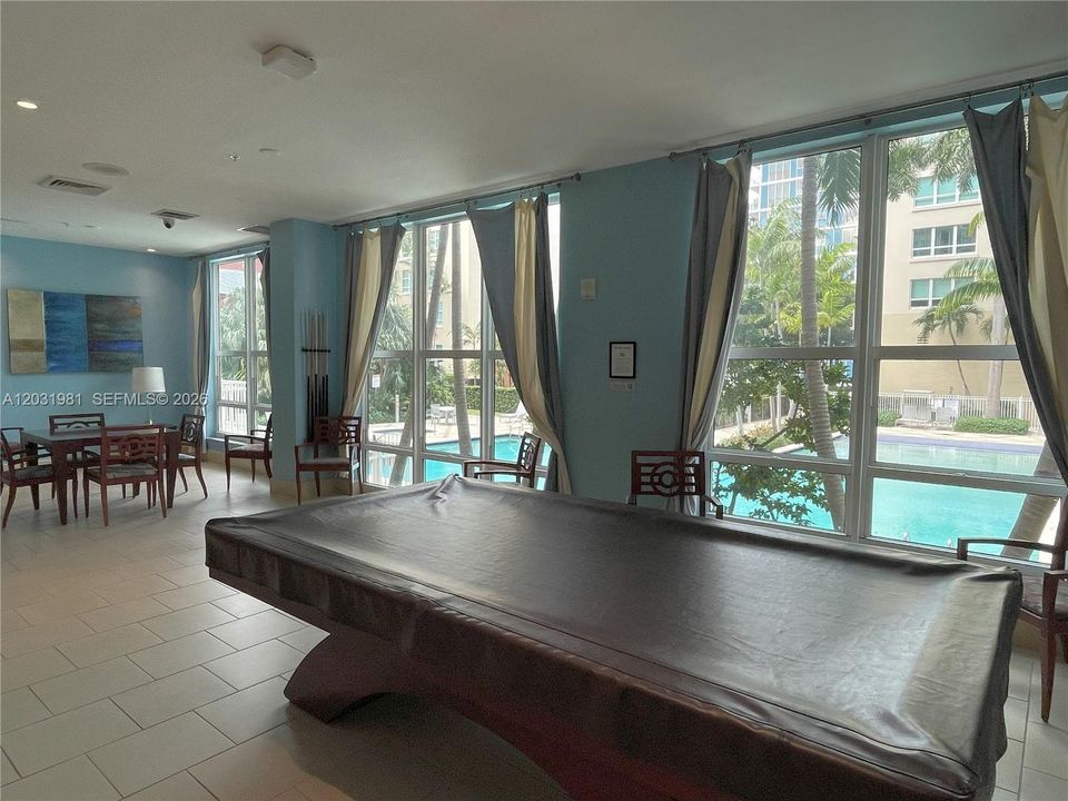 For Rent: $2,800 (1 beds, 1 baths, 792 Square Feet)