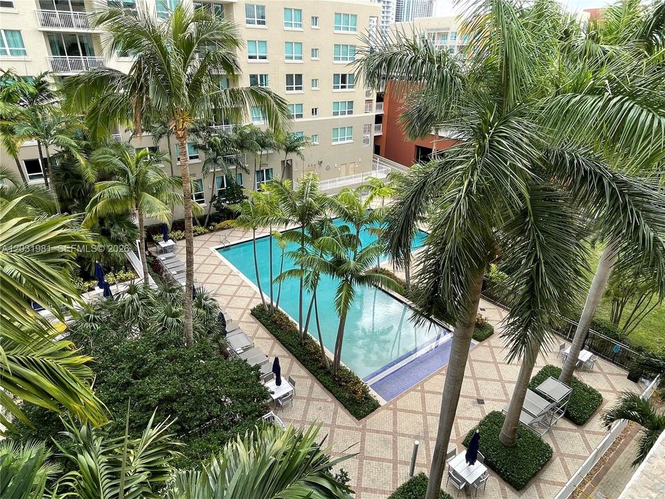 For Rent: $2,800 (1 beds, 1 baths, 792 Square Feet)