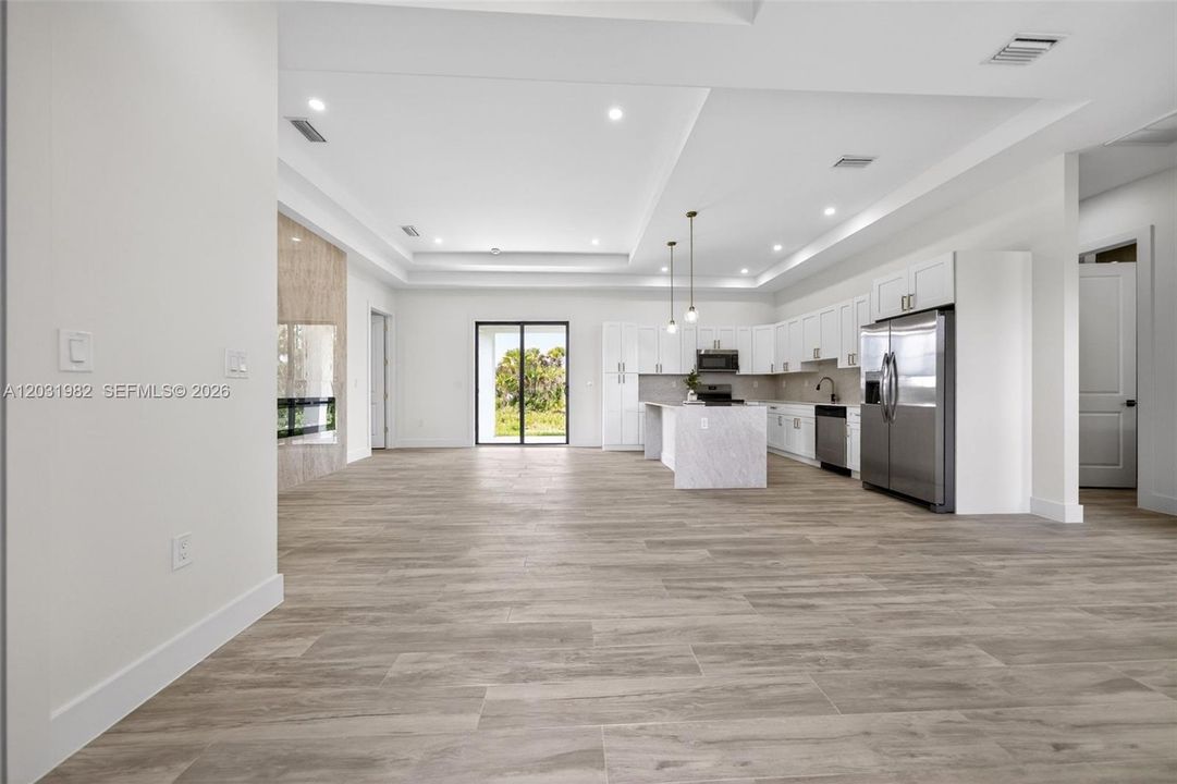 For Sale: $749,000 (3 beds, 3 baths, 2301 Square Feet)