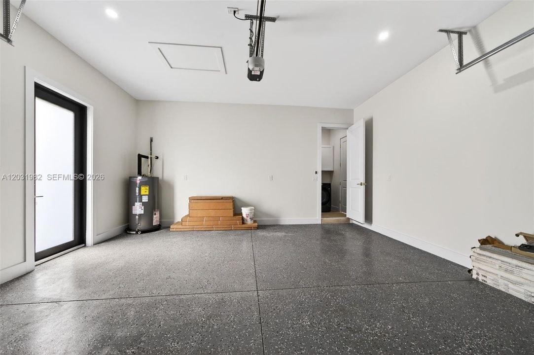 For Sale: $749,000 (3 beds, 3 baths, 2301 Square Feet)