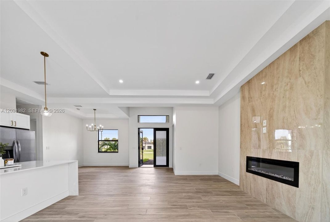 For Sale: $749,000 (3 beds, 3 baths, 2301 Square Feet)