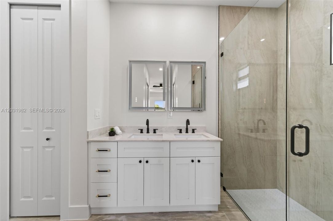 For Sale: $749,000 (3 beds, 3 baths, 2301 Square Feet)