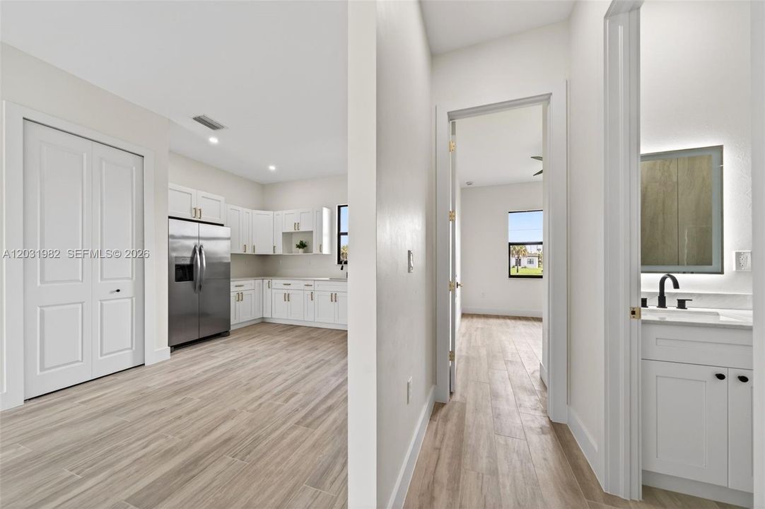 For Sale: $749,000 (3 beds, 3 baths, 2301 Square Feet)
