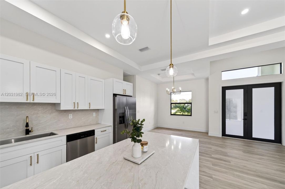 For Sale: $749,000 (3 beds, 3 baths, 2301 Square Feet)