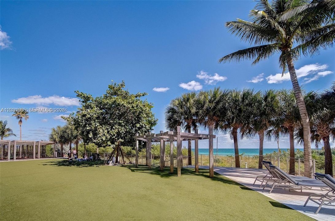 For Rent: $11,500 (2 beds, 2 baths, 1280 Square Feet)