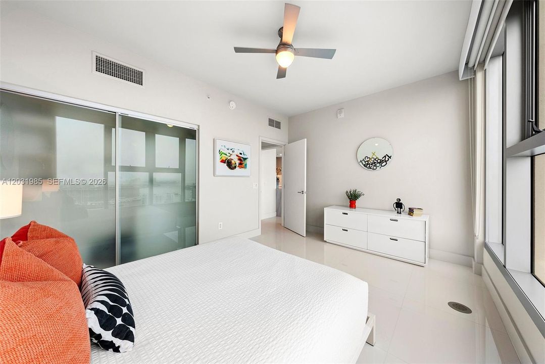 For Rent: $11,500 (2 beds, 2 baths, 1280 Square Feet)