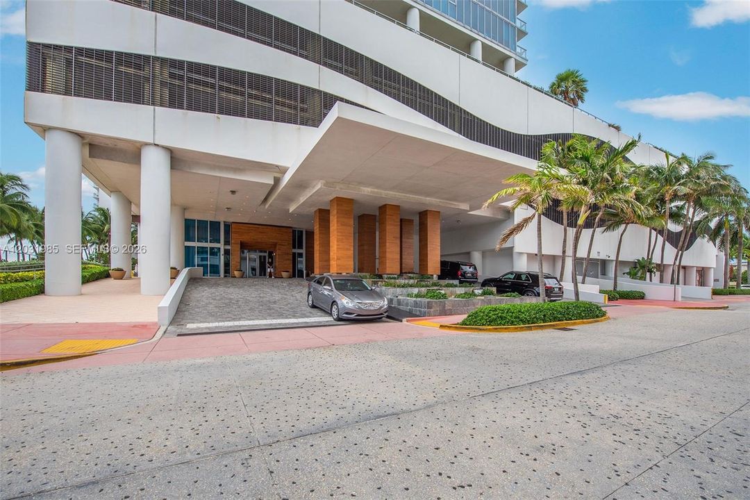 For Rent: $11,500 (2 beds, 2 baths, 1280 Square Feet)