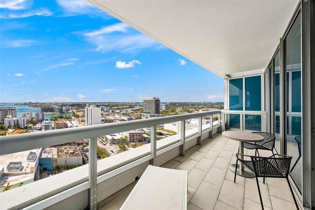 For Rent: $11,500 (2 beds, 2 baths, 1280 Square Feet)