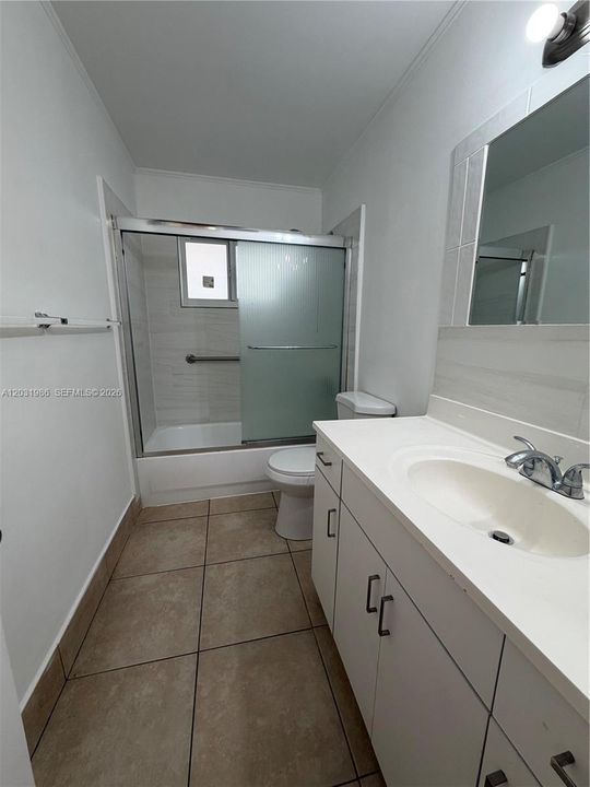 For Rent: $2,200 (2 beds, 1 baths, 2315 Square Feet)
