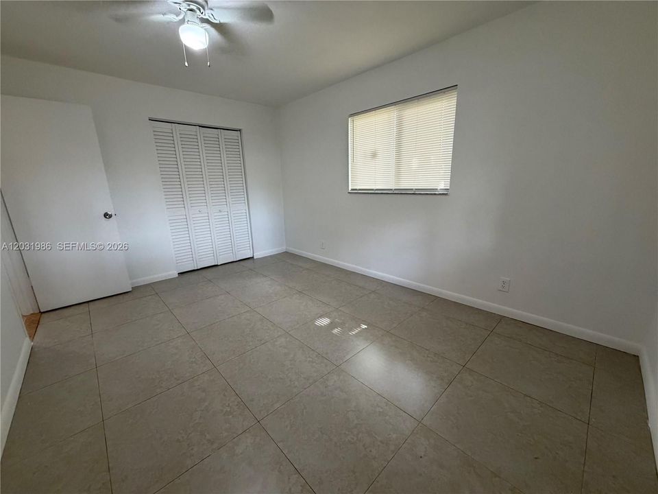 For Rent: $2,200 (2 beds, 1 baths, 2315 Square Feet)