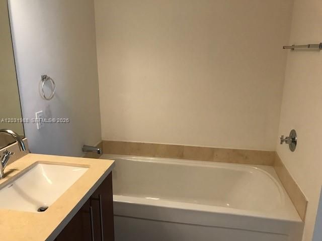 For Rent: $3,600 (2 beds, 2 baths, 1106 Square Feet)