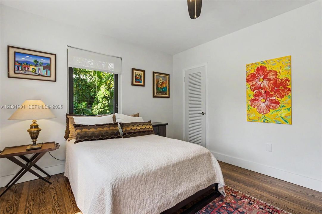 For Sale: $1,290,000 (3 beds, 2 baths, 1252 Square Feet)