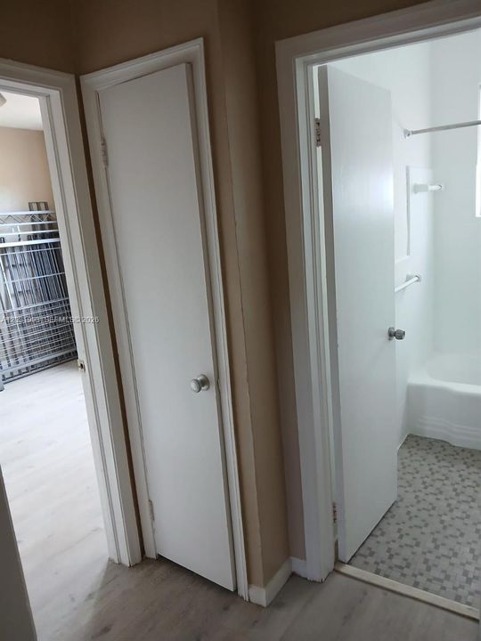 For Rent: $3,200 (3 beds, 2 baths, 2563 Square Feet)