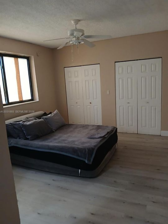 For Rent: $3,200 (3 beds, 2 baths, 2563 Square Feet)