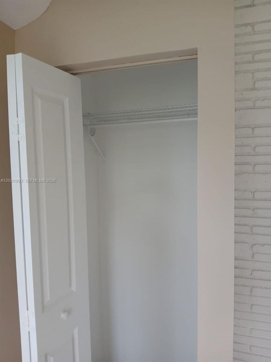 For Rent: $3,200 (3 beds, 2 baths, 2563 Square Feet)
