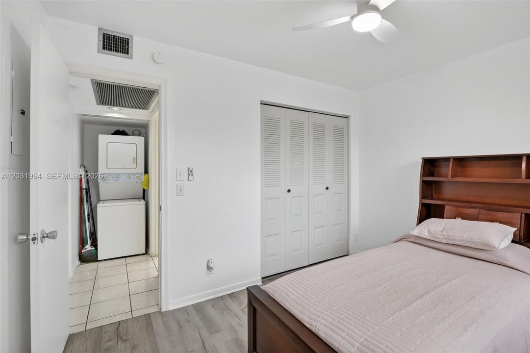 For Sale: $179,900 (2 beds, 2 baths, 1192 Square Feet)
