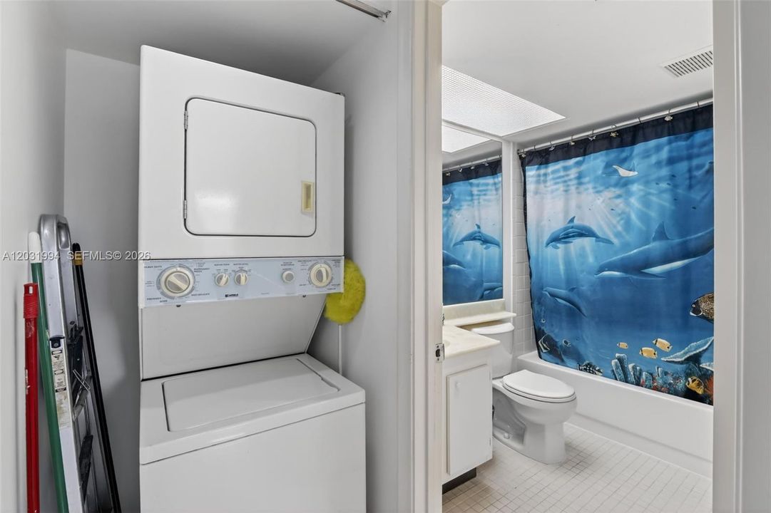 For Sale: $179,900 (2 beds, 2 baths, 1192 Square Feet)