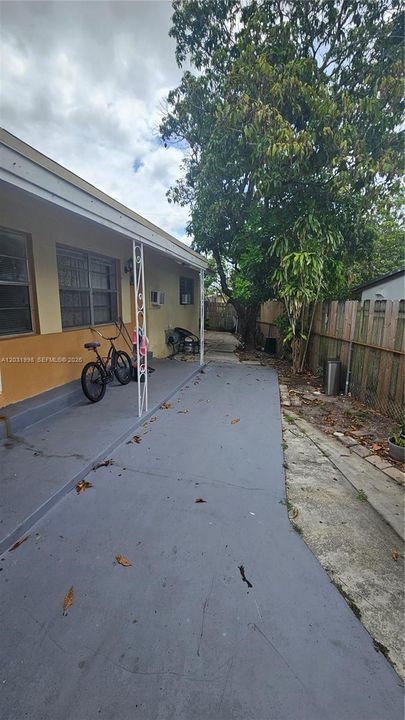 For Rent: $1,375 (1 beds, 1 baths, 550 Square Feet)