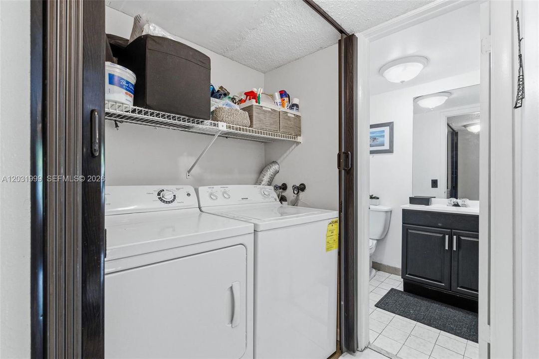 For Sale: $520,000 (3 beds, 2 baths, 1234 Square Feet)