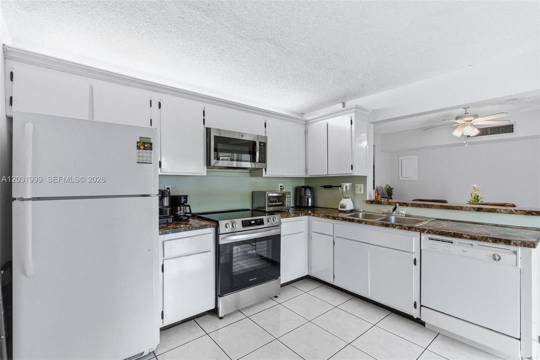 For Sale: $520,000 (3 beds, 2 baths, 1234 Square Feet)