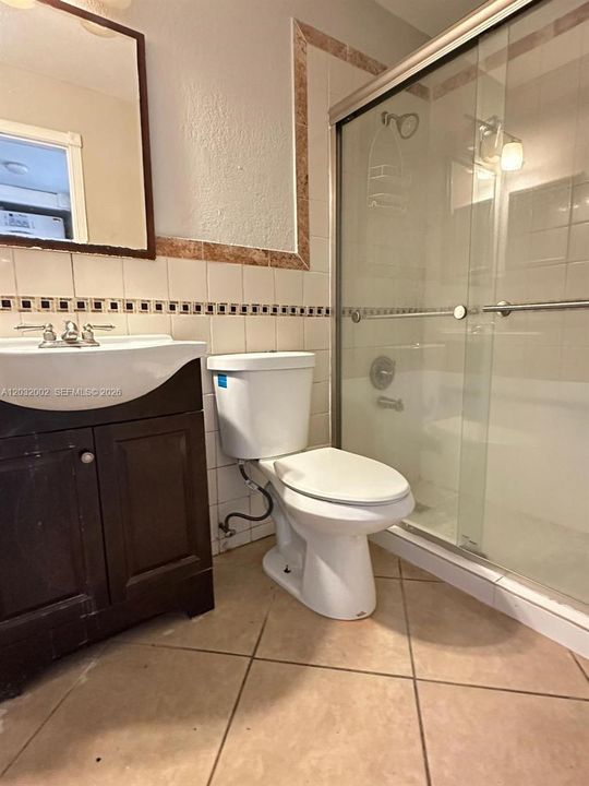 For Rent: $1,950 (2 beds, 2 baths, 970 Square Feet)