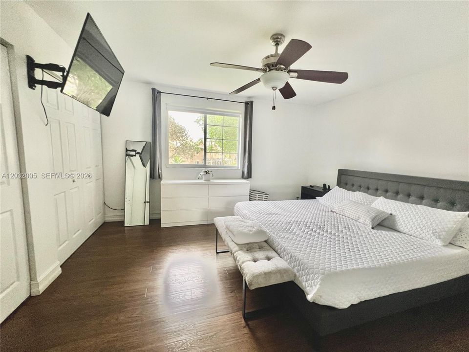 En Renta: $3,650 (4 camas, 2 baños, 1737 Pies cuadrados)