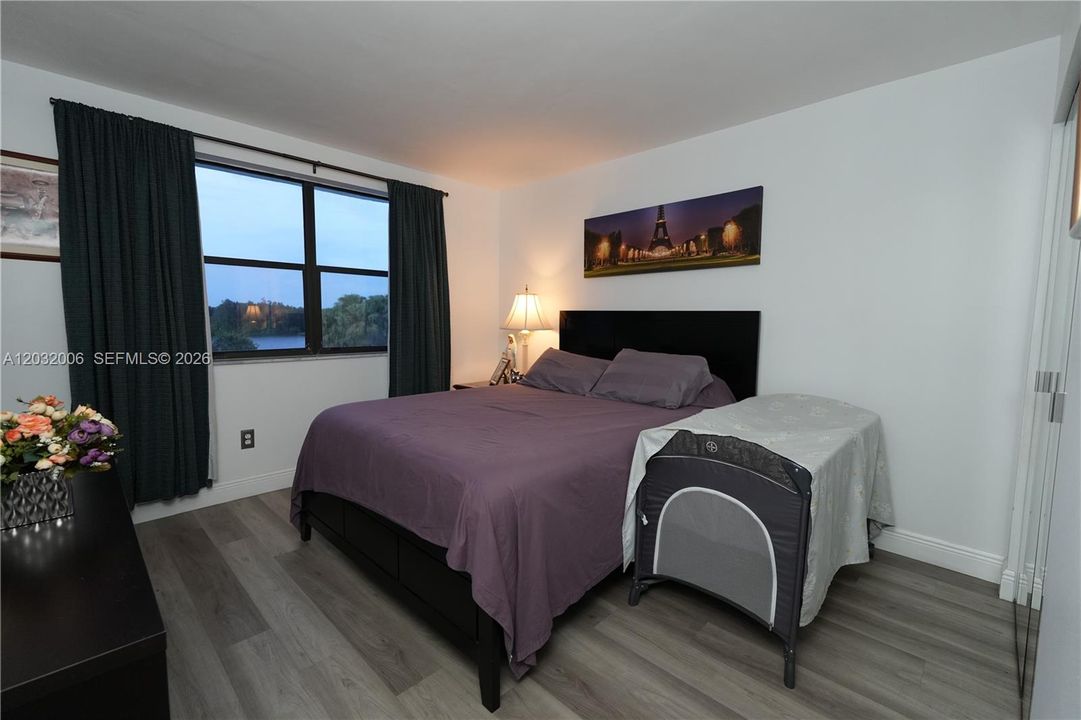 For Sale: $359,000 (3 beds, 2 baths, 1707 Square Feet)
