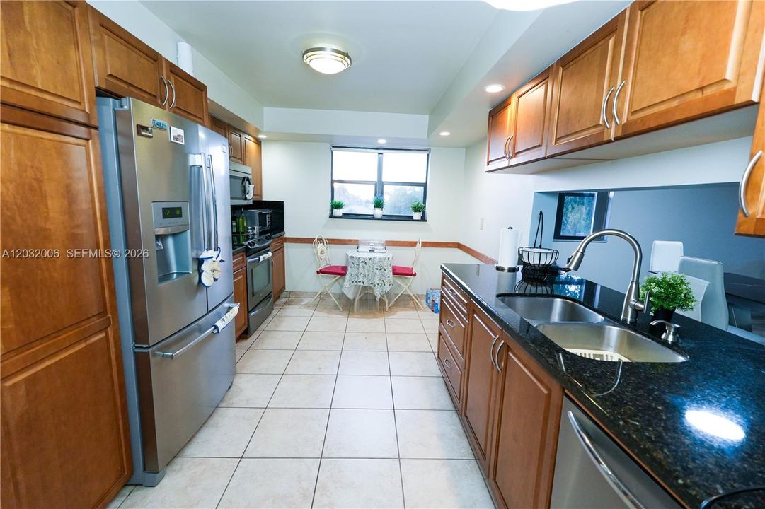 For Sale: $359,000 (3 beds, 2 baths, 1707 Square Feet)