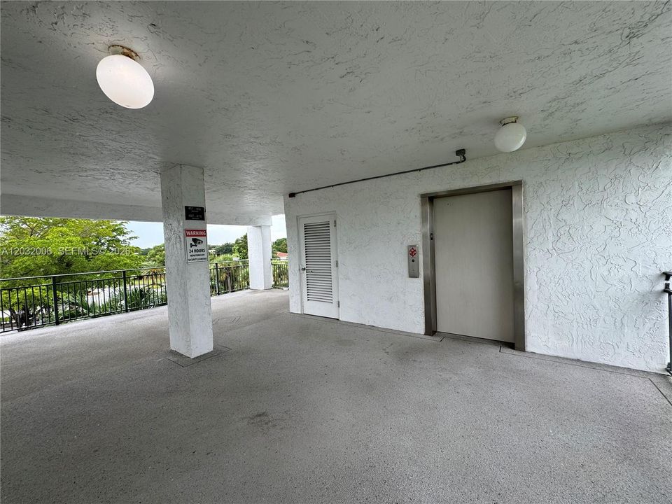 For Sale: $359,000 (3 beds, 2 baths, 1707 Square Feet)
