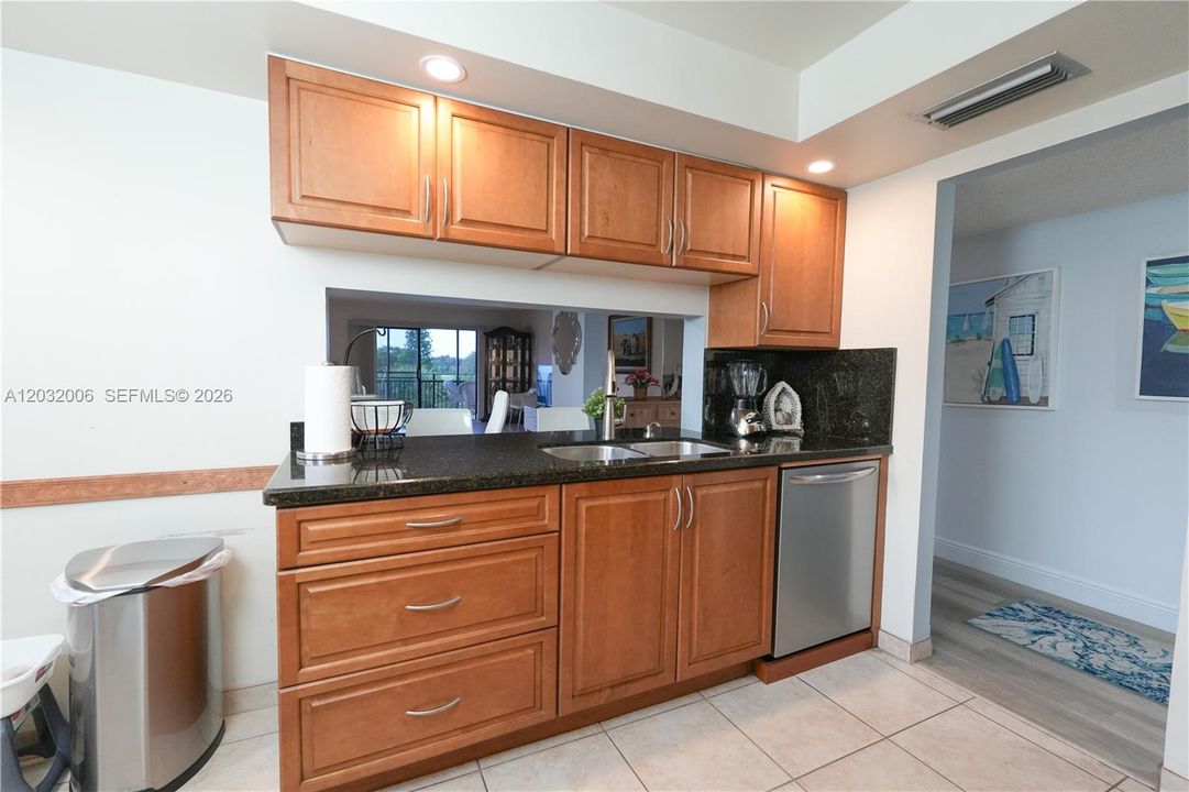For Sale: $359,000 (3 beds, 2 baths, 1707 Square Feet)