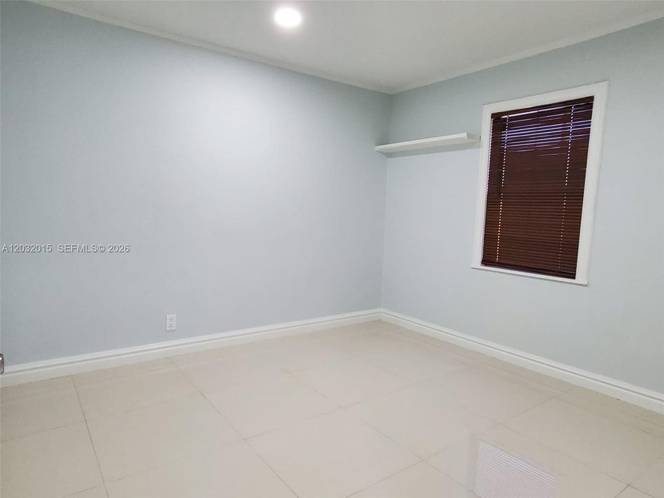 For Rent: $3,000 (3 beds, 2 baths, 1682 Square Feet)