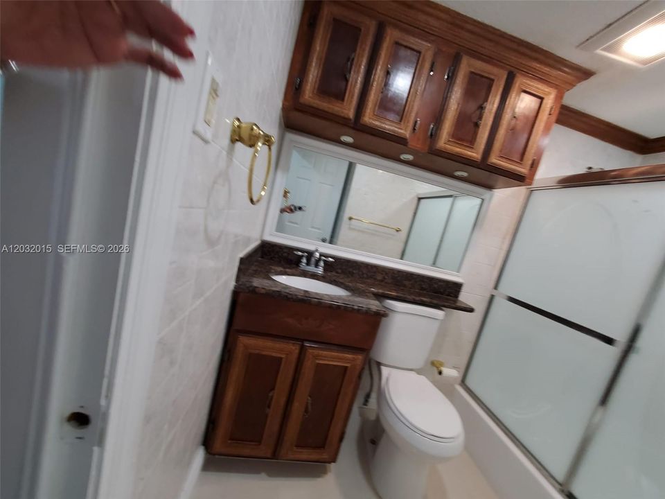 For Rent: $3,000 (3 beds, 2 baths, 1682 Square Feet)