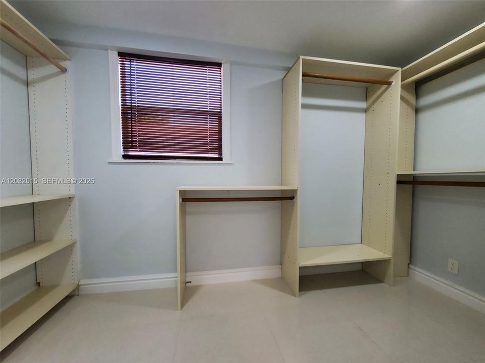 For Rent: $3,000 (3 beds, 2 baths, 1682 Square Feet)