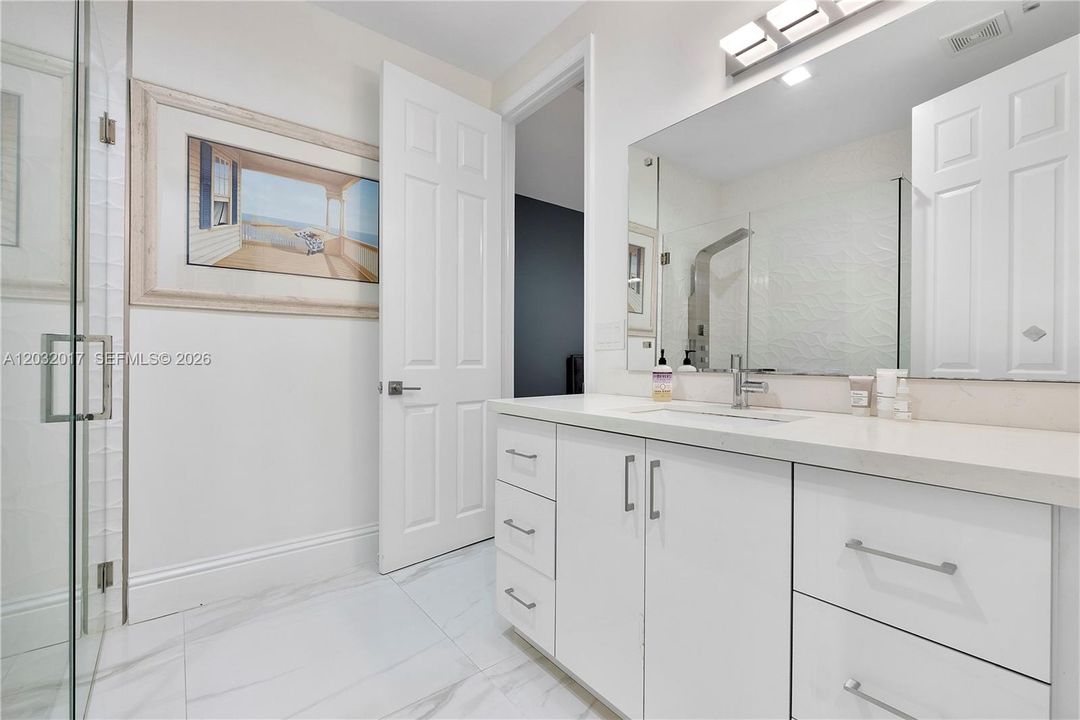 En suite bathroom