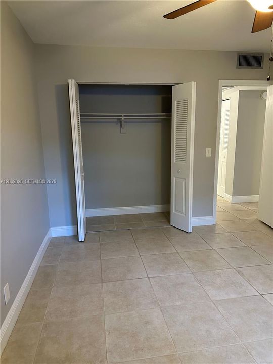 For Rent: $2,600 (2 beds, 1 baths, 795 Square Feet)