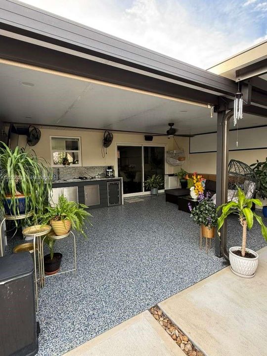 For Rent: $3,100 (3 beds, 2 baths, 1061 Square Feet)