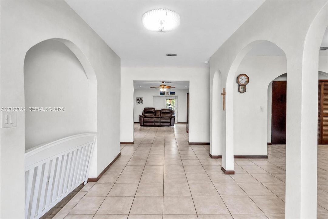 For Sale: $1,299,999 (4 beds, 2 baths, 2720 Square Feet)