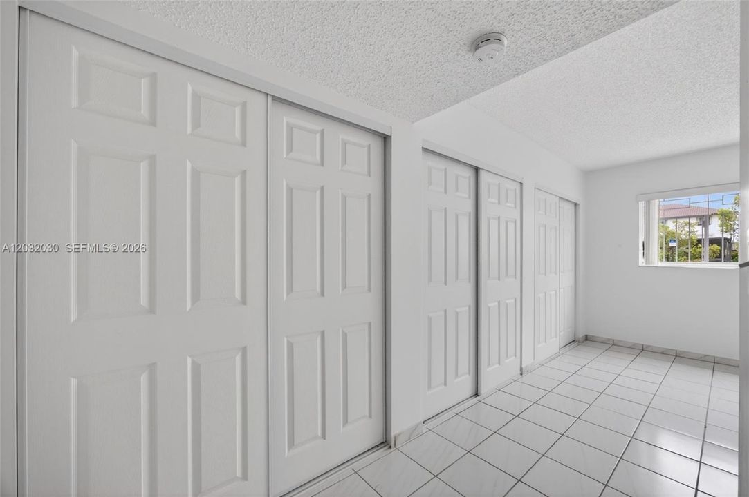 For Rent: $2,700 (2 beds, 2 baths, 1185 Square Feet)