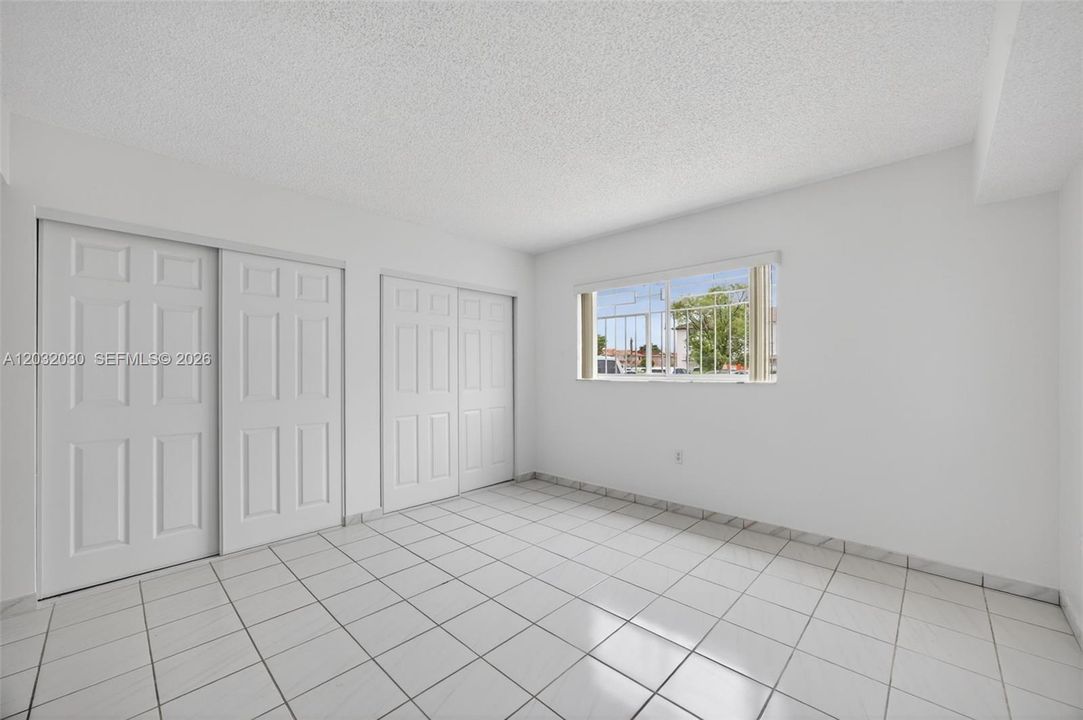 For Rent: $2,700 (2 beds, 2 baths, 1185 Square Feet)