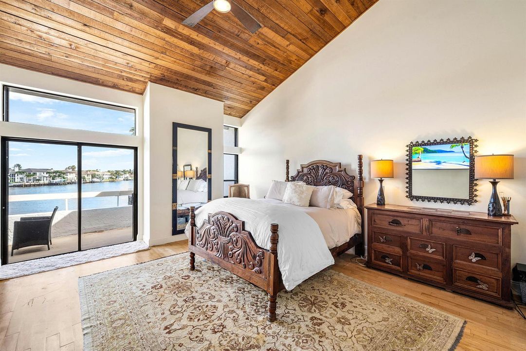 17 - Master Bedroom