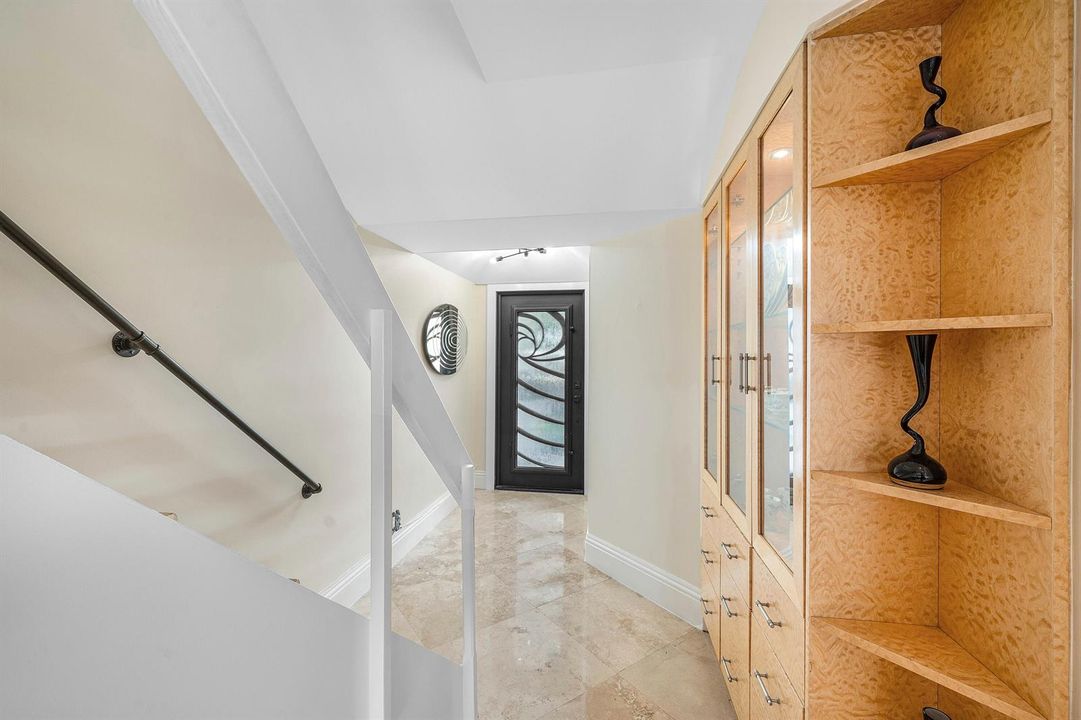 3 - Foyer