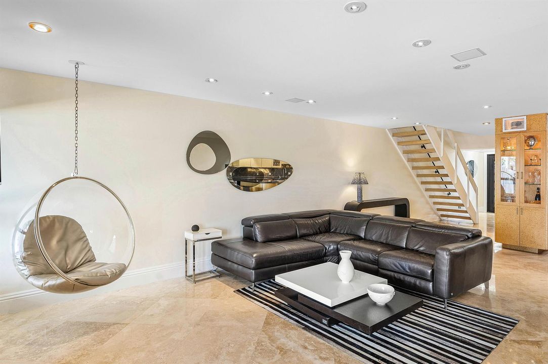 11 - Living Room