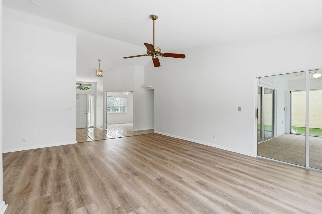 9205 SE Woods End Pl. Jupiter 33469
