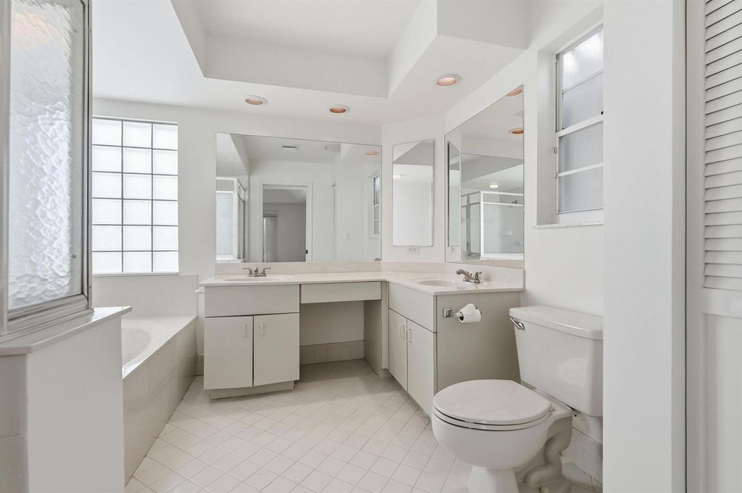 9205 SE Woods End Pl. Jupiter 33469