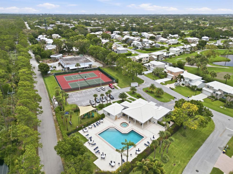 9205 SE Woods End Pl. Jupiter 33469