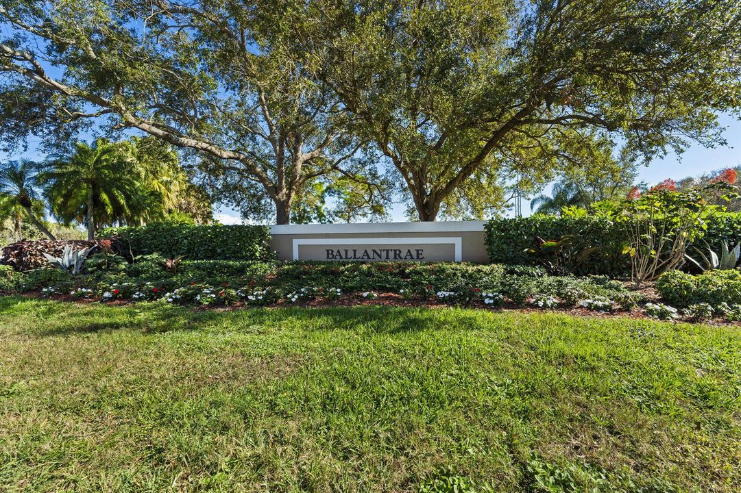 31_ballantrae - sign